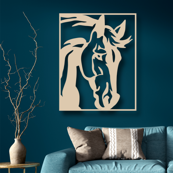 Wanddekoration aus Holz in diversen Ausführungen mit Pferdekopf